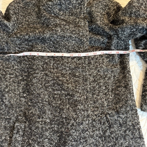 Aritzia Babaton Jacoby Wrap Long Coat size XS - Picture 12 of 13